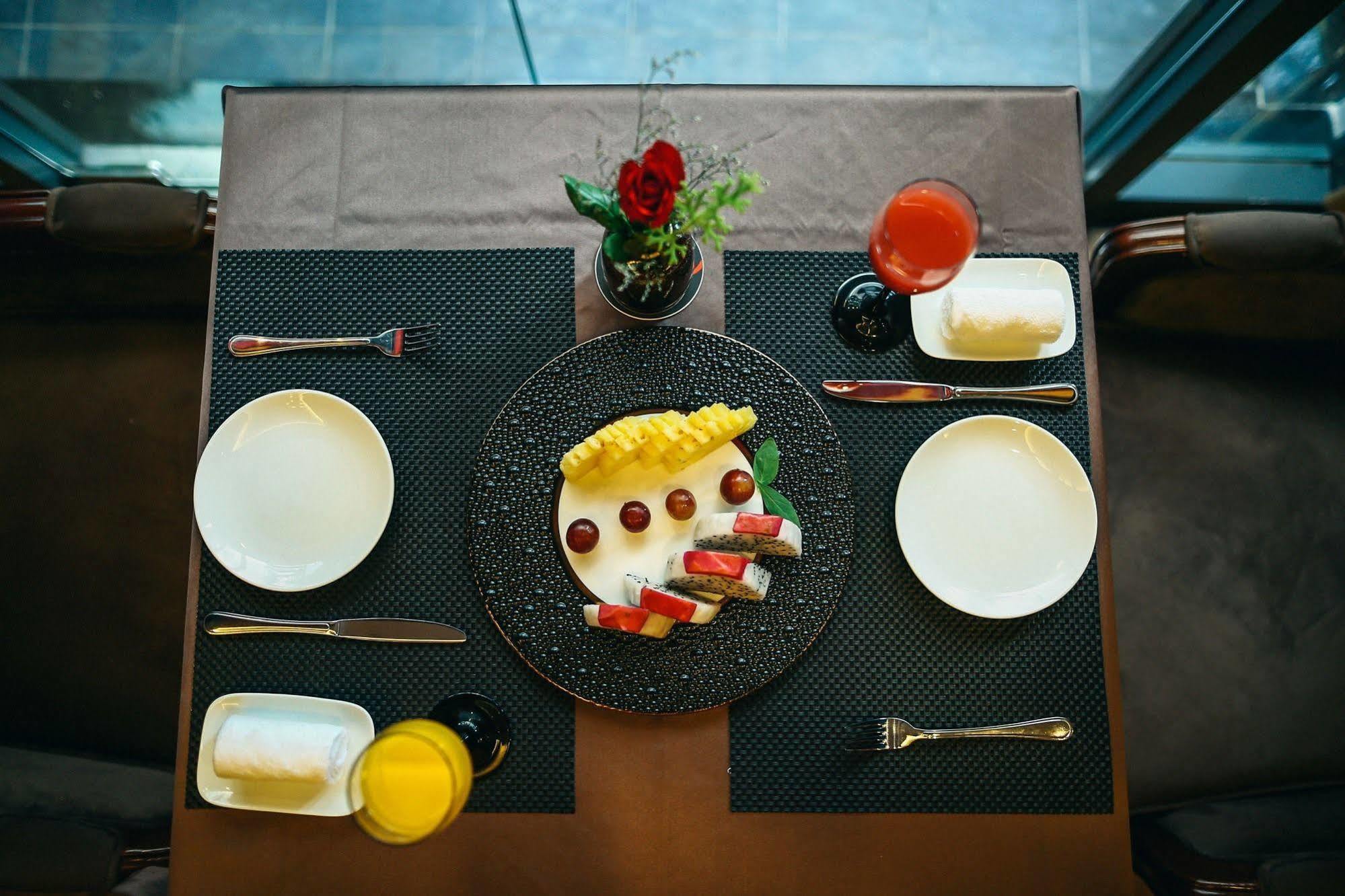 The Scarlett Boutique Hotel Hue Exterior foto